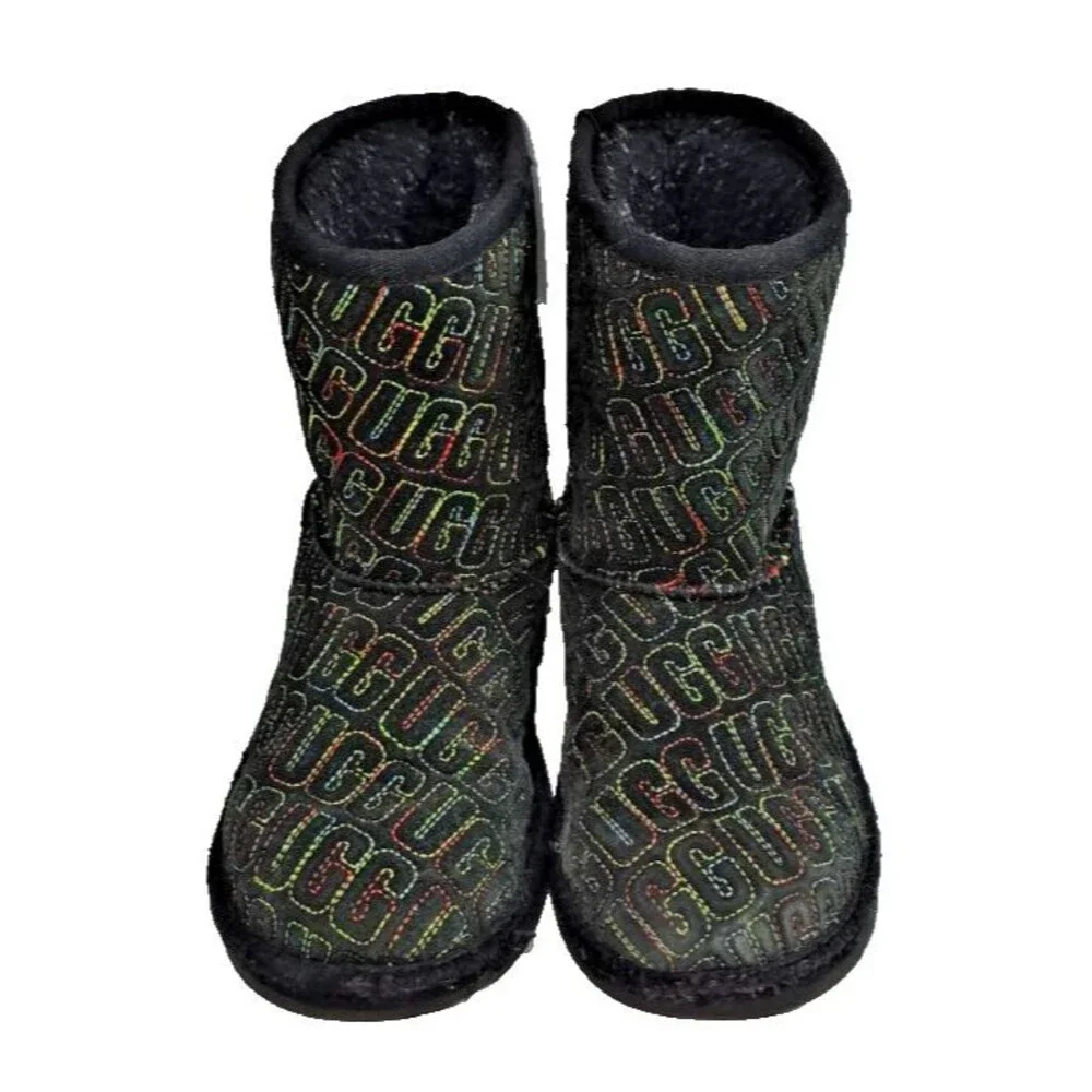 Kids Black UGG Classic II Graphic Stitch 1112383K Logo Suede Boots Size 3